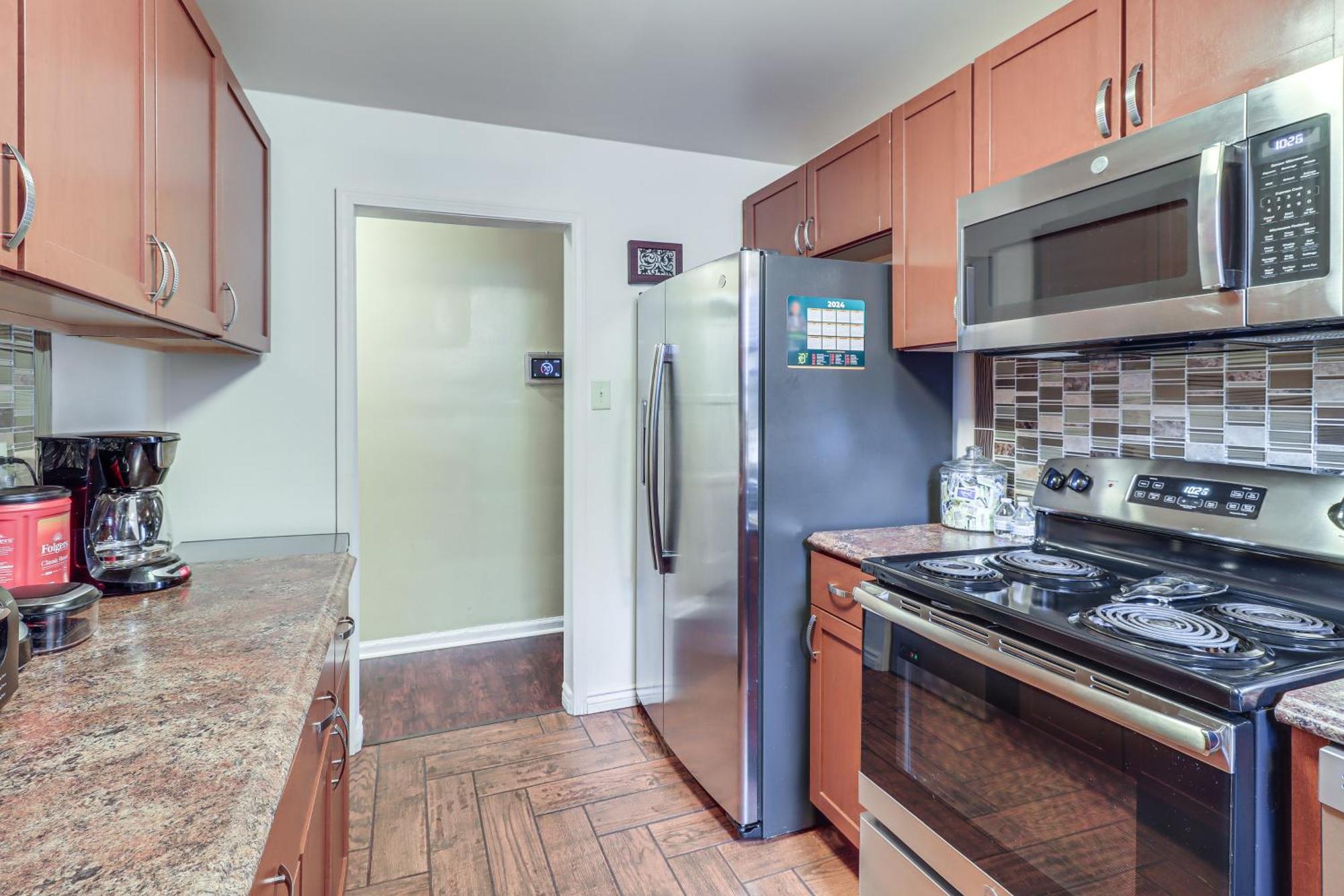 Family-Friendly Detroit Home 12 Mi To Downtown! Exterior photo